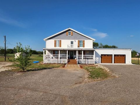 Photo of 5795 Fm 513 S, Lone Oak, TX 75453 (MLS # 21231006)
