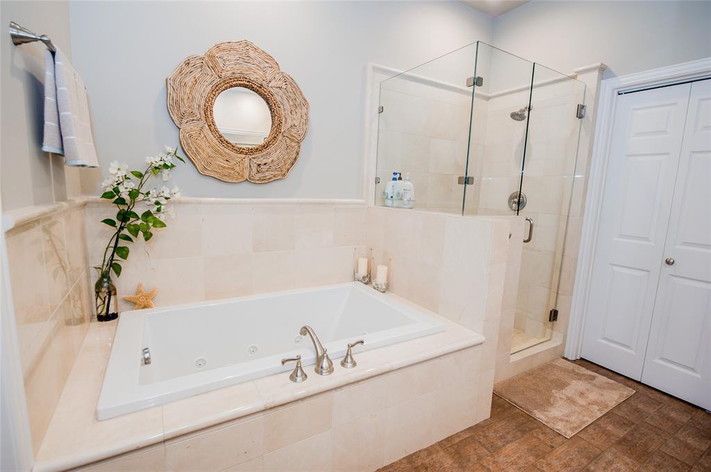 Townhomes Of Thorntree Ph 02 - Residential Lease