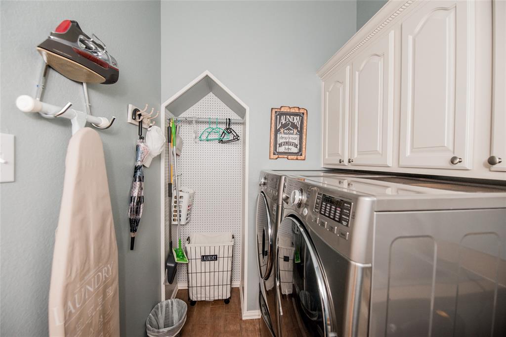 Townhomes Of Thorntree Ph 02 - Residential Lease