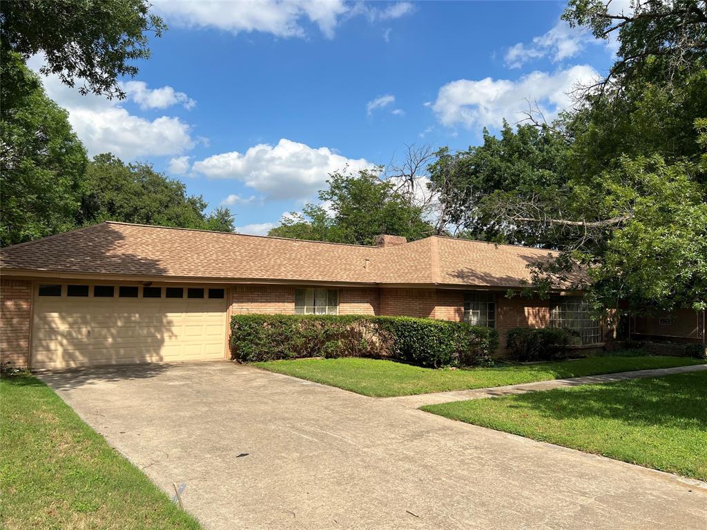 4109 Angus Drive
