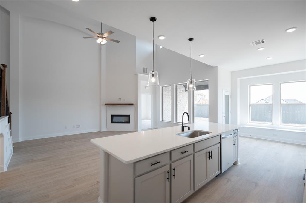 7118 Blackbrush Drive