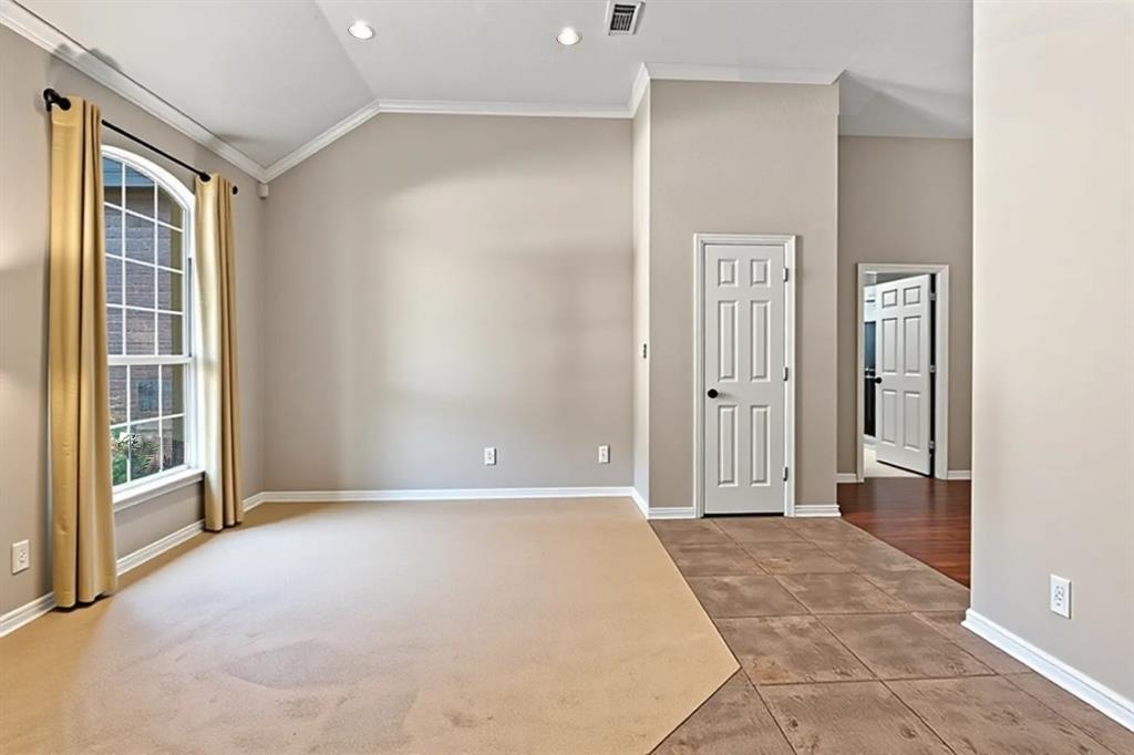 512 Coventry Drive