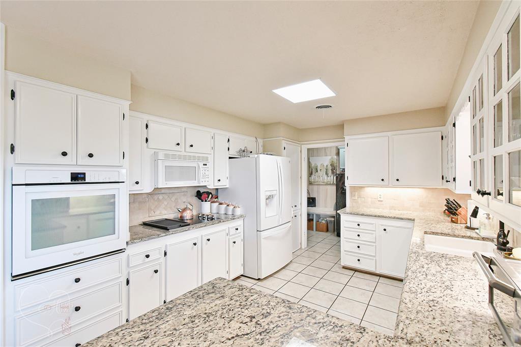 Photo 12 of 36 of 3418 Santa Monica Drive house