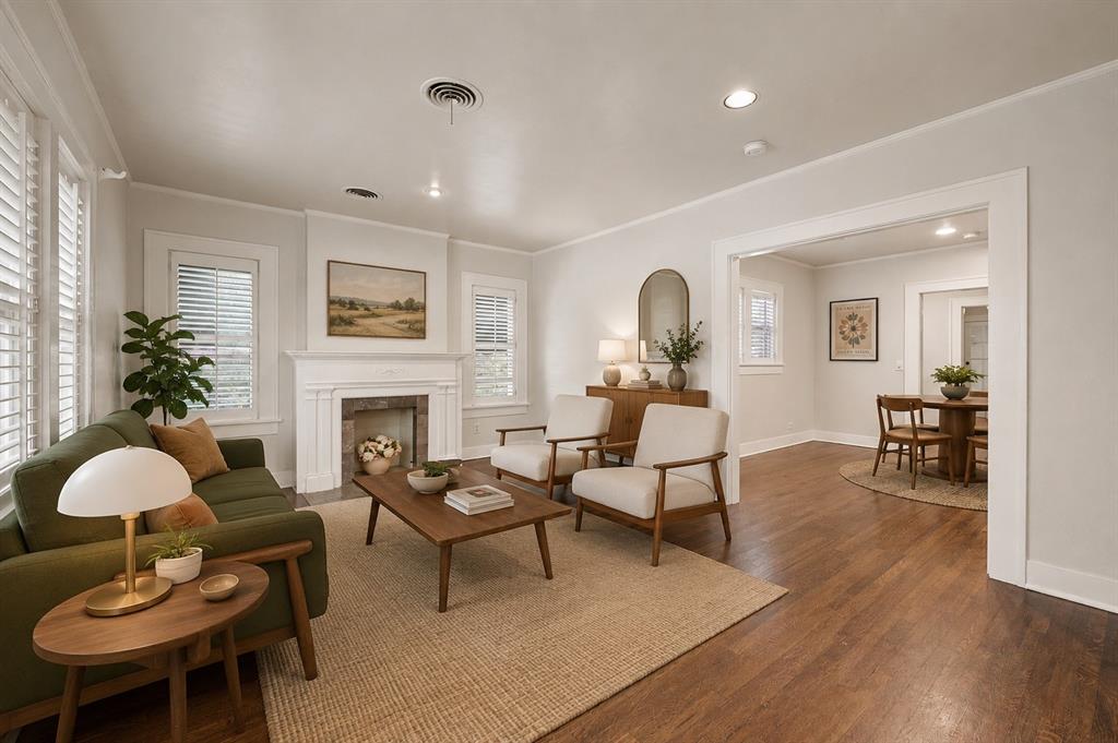3812 Bunting Avenue