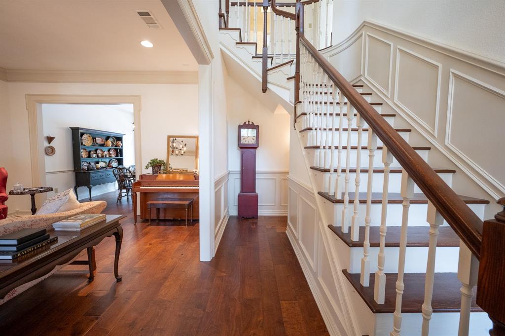 5906 Tiffany Court