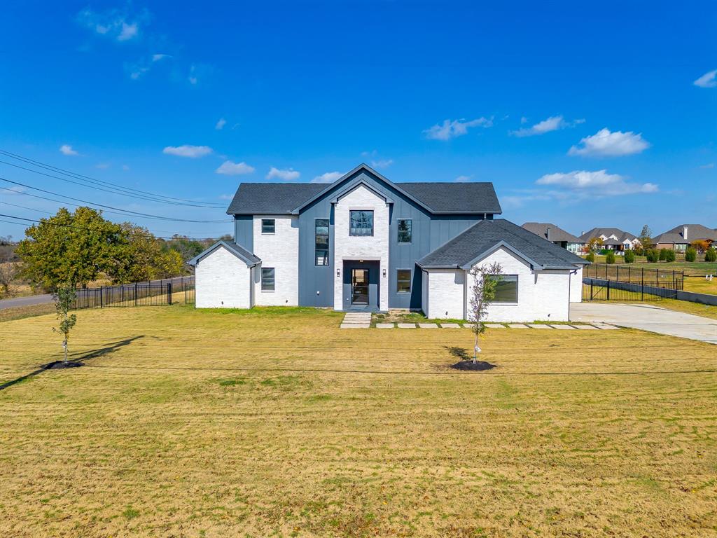 212 W Cottage Hill Parkway