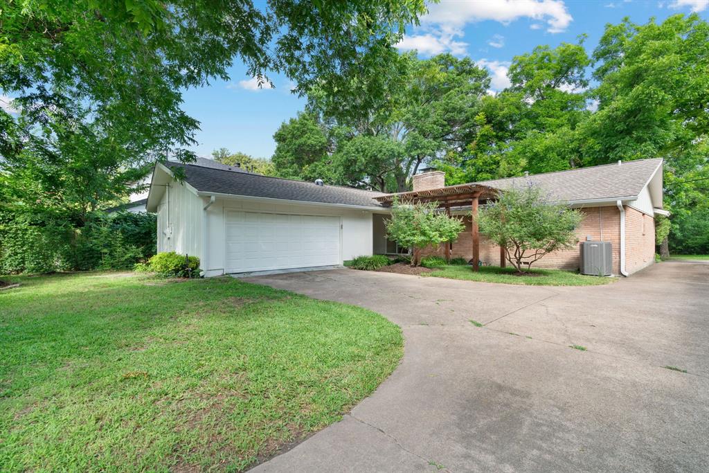 Lochwood - Residential