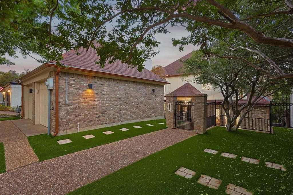 Chapel Vly #2 - Residential