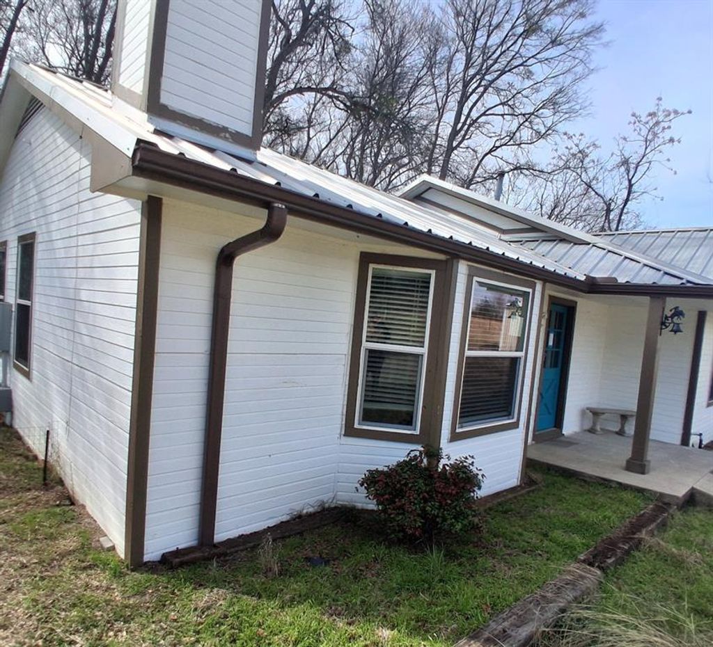 Photo of 3836 Rs County Road 1605, Lone Oak, TX 75453 (MLS # 21238584)