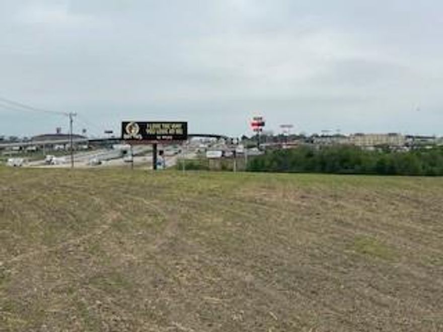 Located in the City of Robinson TX just South of Waco TX with I-35 Hwy Frontage and Surrey Ridge frontage. Property is located in Midway ISD. Nearby amenities include Walmart, Baylor Scott & White Hospital, and Baylor University 11 miles north.

55 Acres total with 16 acres of the IH-35 frontage zoned commercial and 39 acres zoned for MF. Water and sewer extensions needed. Property currently in ag exemption. The commercial section is zoned C-2. The multi-family section is zoned MF-2.
