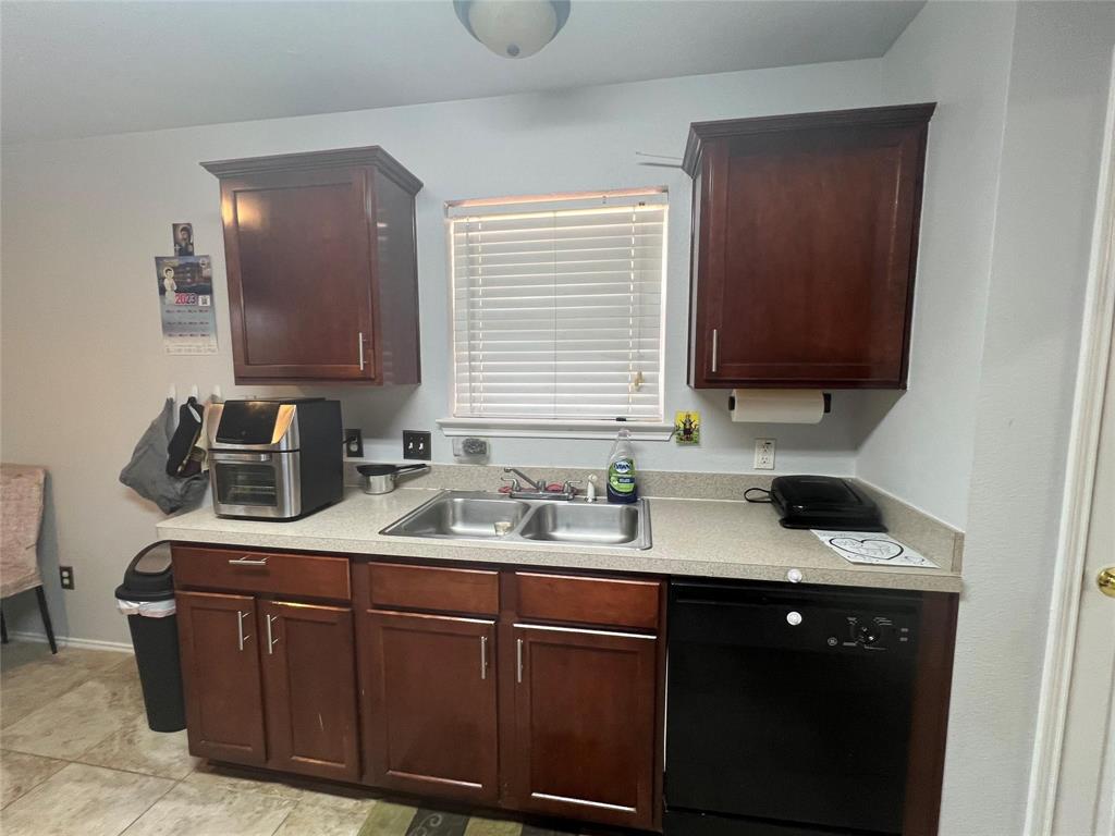 Lakes of River Trails - Residential Lease