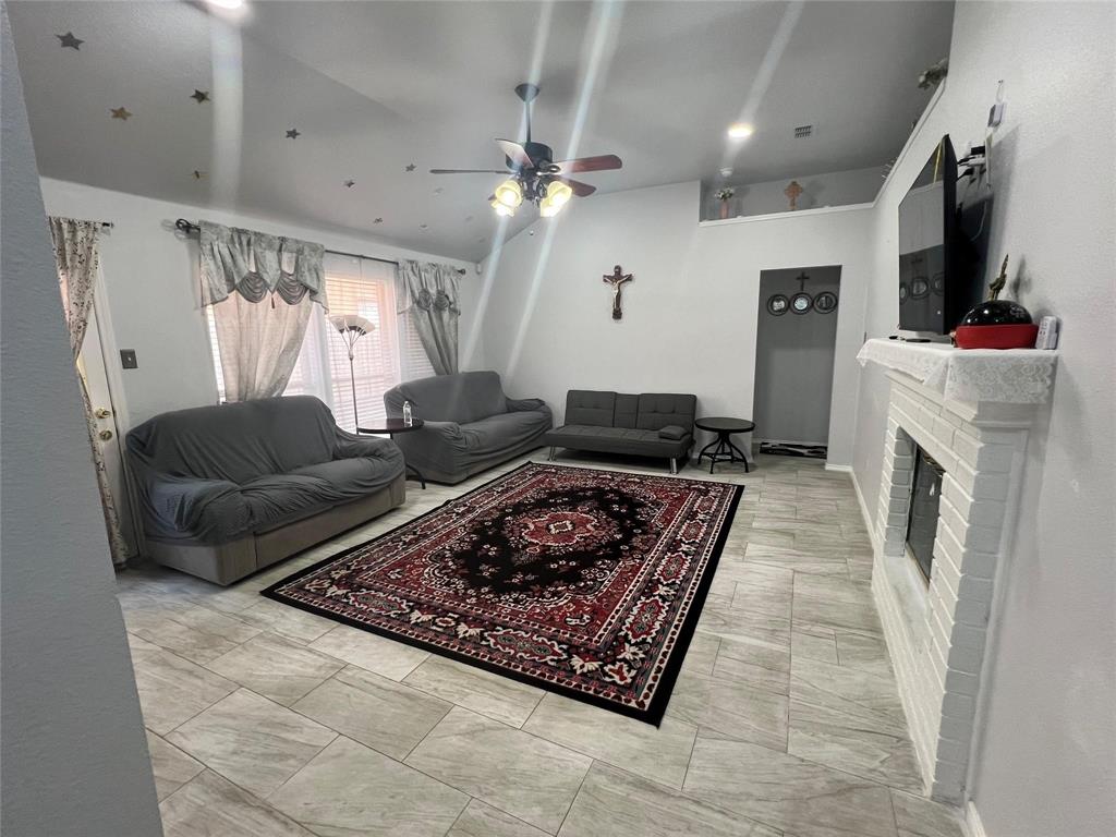 Lakes of River Trails - Residential Lease