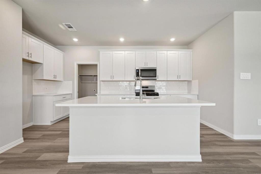 Lakehaven Ph 3 - Residential Lease