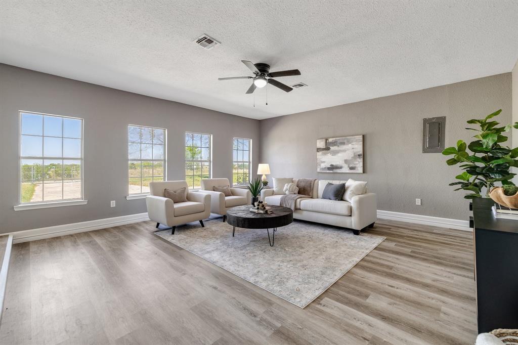 Decatur, Texas 76234, United States, 3 Bedrooms Bedrooms, ,2 BathroomsBathrooms,Residential,Active,110331