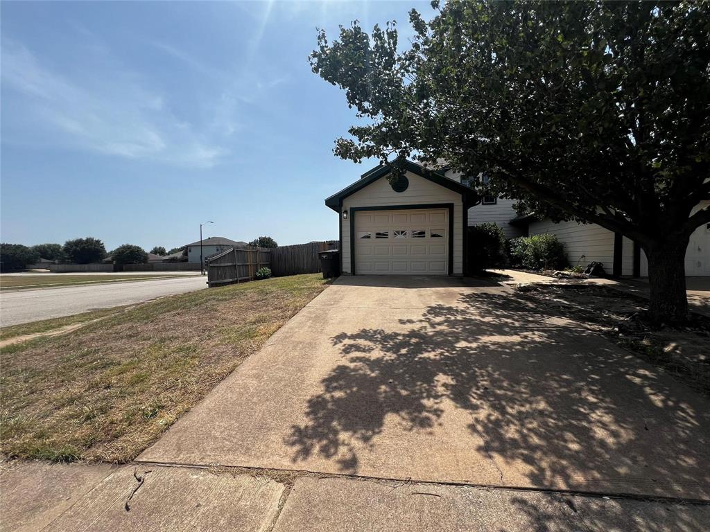 7582 Kings Trail