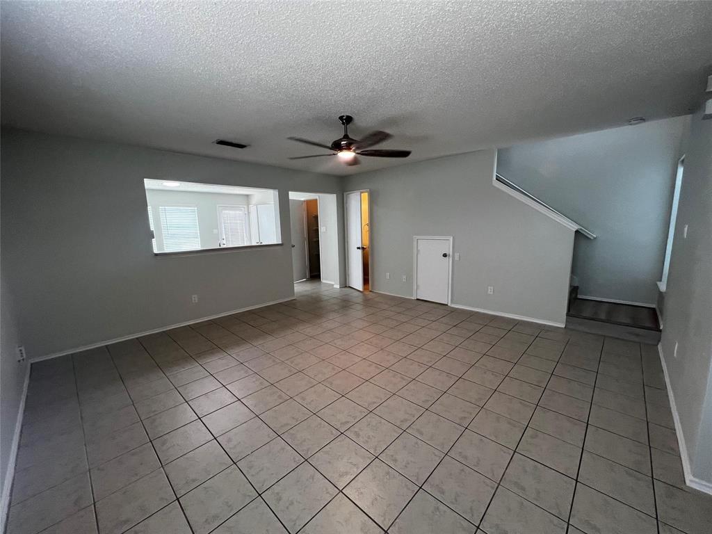 7582 Kings Trail