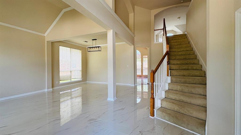 406 Shady Valley Drive