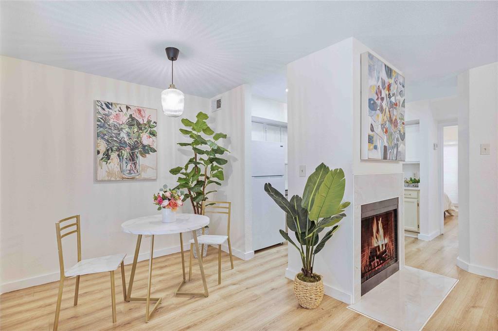 Arlington Oaks Condo - Residential