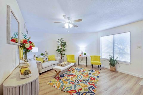 Tiny photo for 2310 Balsam Drive #B106, Arlington, TX 76006 (MLS # 21210249)