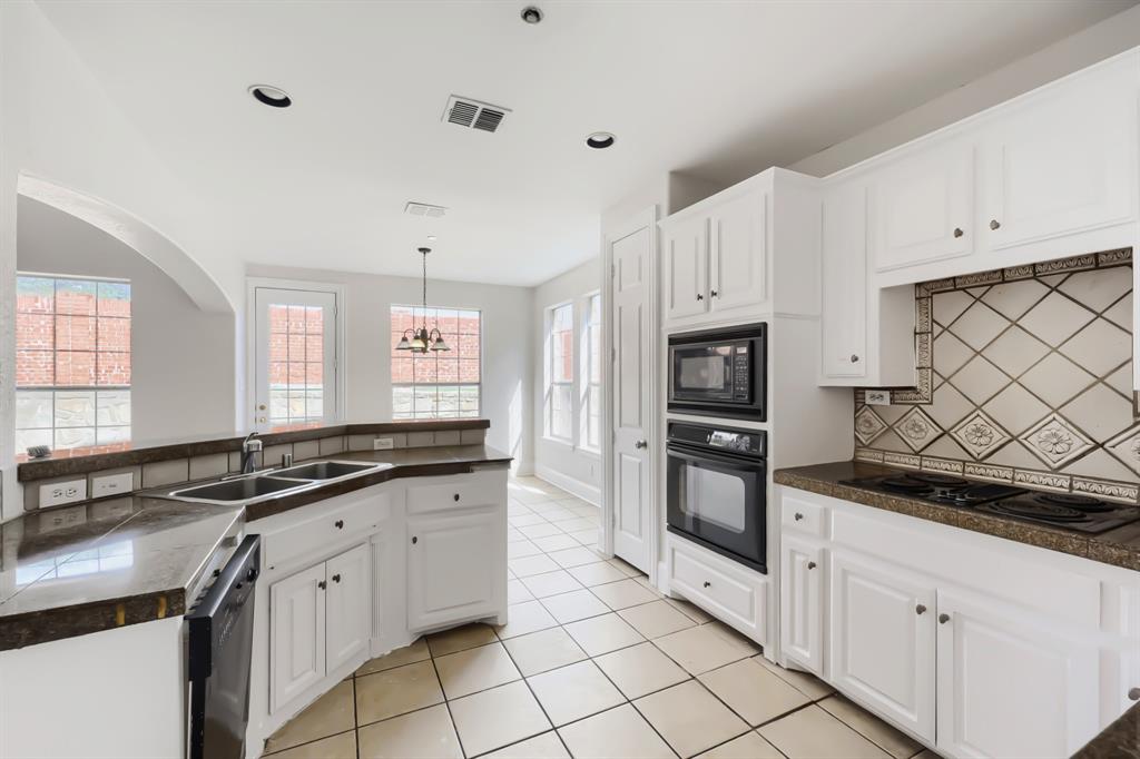 8115 Dogwood Lane