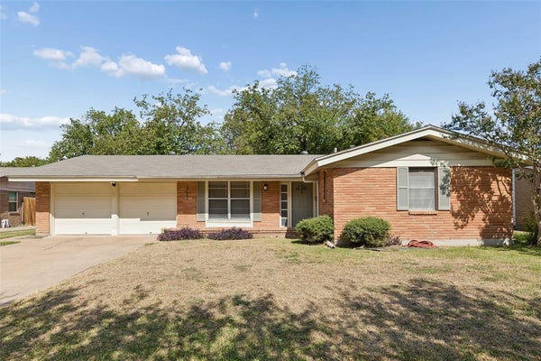 1723 CARLISLE ST, IRVING, TX 75062 - Image 35b26904c74ca03c856af7295a9347cb/2007306164