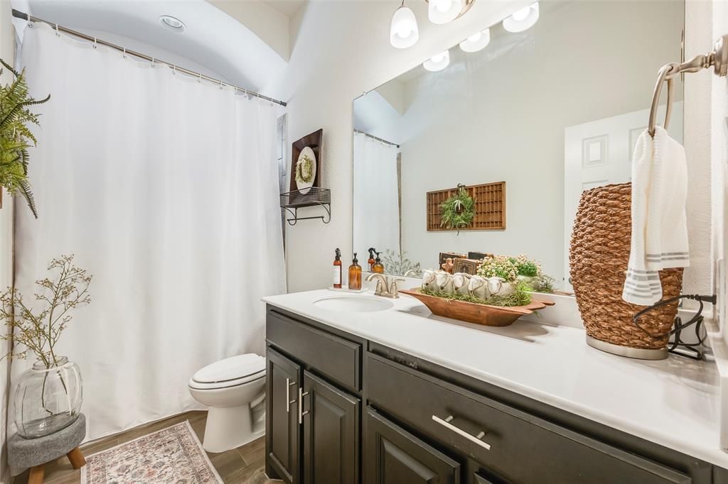 5825 Canyon Oaks Lane