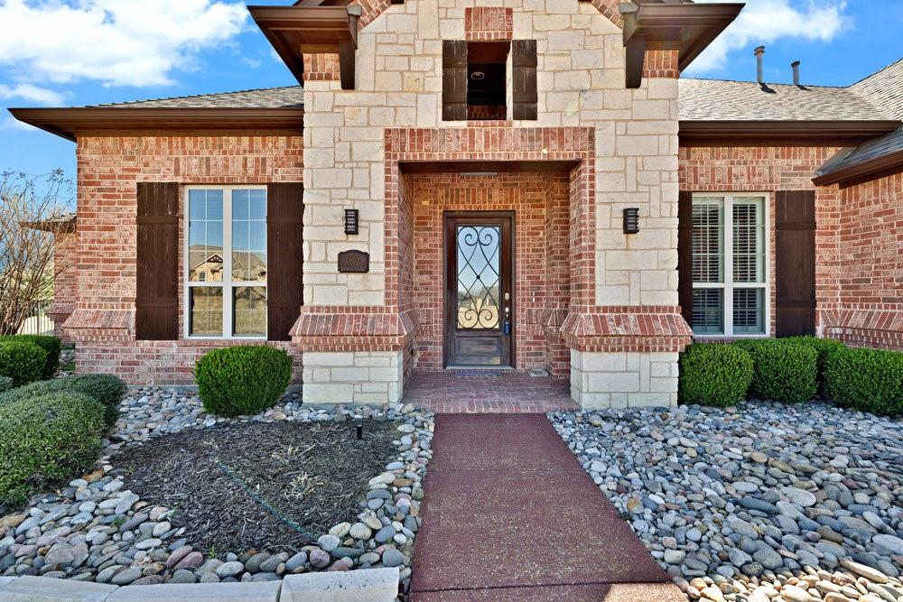 2885 Forest Hills Drive