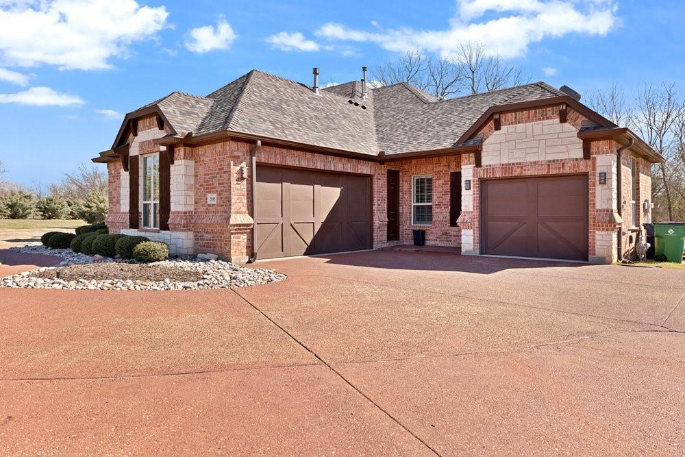 2885 Forest Hills Drive