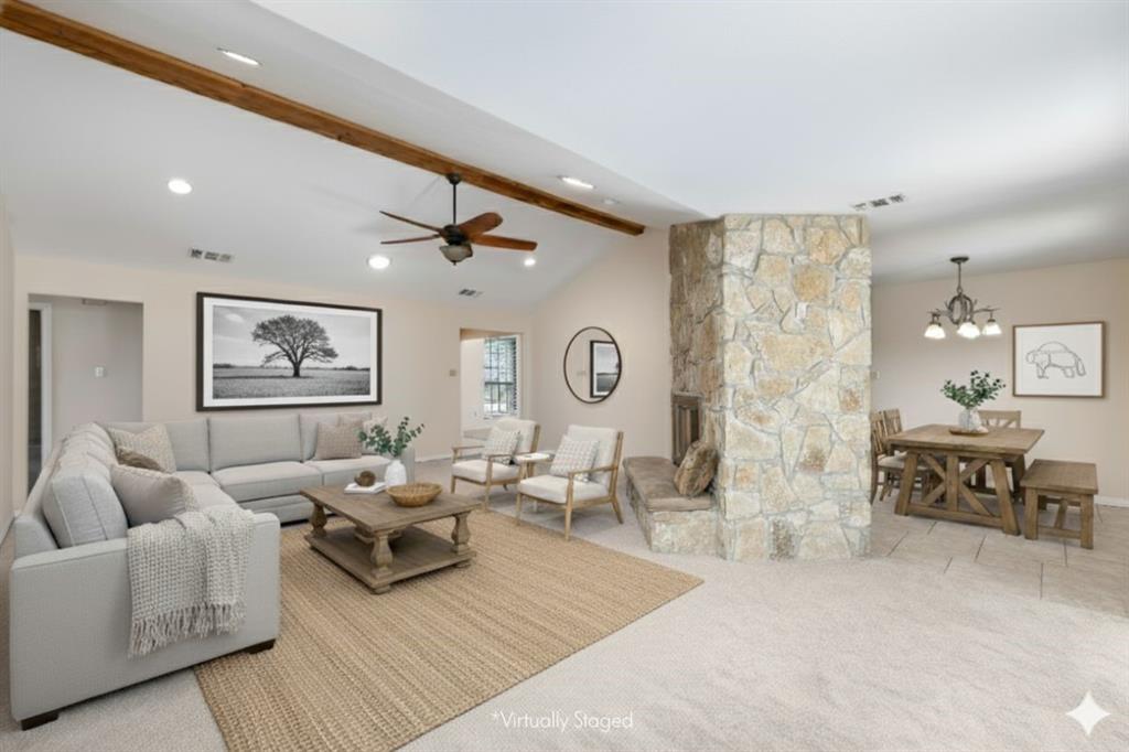 2126 Los Robles Street