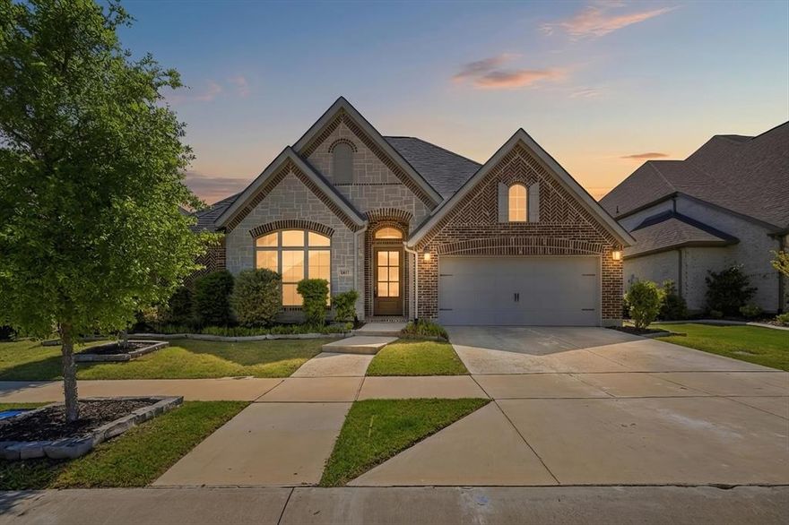 Stunning Newer Large 1-Story 4-Bedroom Home in Mantua – Move-In Ready! Experience elevated living in this pristine 4-bedroom, 3.5-bath home featuring soaring 12-foot ceilings and a bright, open-concept layout. The spacious family room offers a cozy fireplace and a dramatic wall of windows, seamlessly connecting to a chef-inspired kitchen with upgraded granite countertops, a large island with seating, under-mount sink, ample prep space, and a generous walk-in pantry.
The private primary suite impresses with 13-foot ceilings, dual vanities, a relaxing garden tub, glass-enclosed shower, and two spacious walk-in closets. A stylish Hollywood bath enhances the home’s thoughtful and functional design.
Located in Mantua, a sought-after master-planned community in Van Alstyne, TX, residents enjoy access to a modern community center, splash pad, resort-style pool, playgrounds, and scenic outdoor spaces. Zoned to highly rated Van Alstyne ISD, known for strong academics and A+ schools.
Built for both everyday living and entertaining, the home features an extended covered patio prewired for a hot tub, along with a mudroom, full-size laundry room, upgraded toilets, and a LeafGuard gutter system with a transferable warranty.