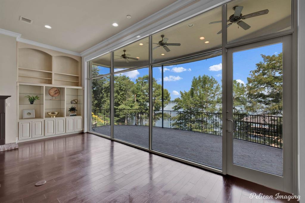 1 Lake Pointe Place