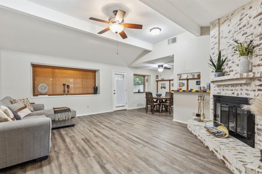10209 Lone Pine Lane