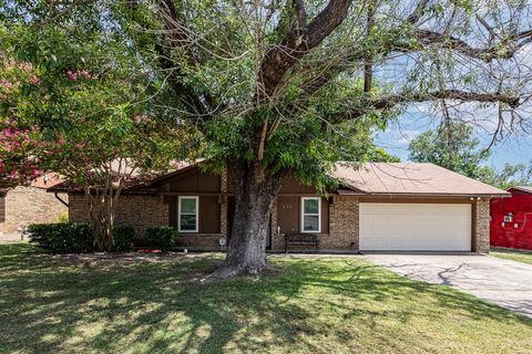 271 Merribrook Trail Duncanville TX 75116