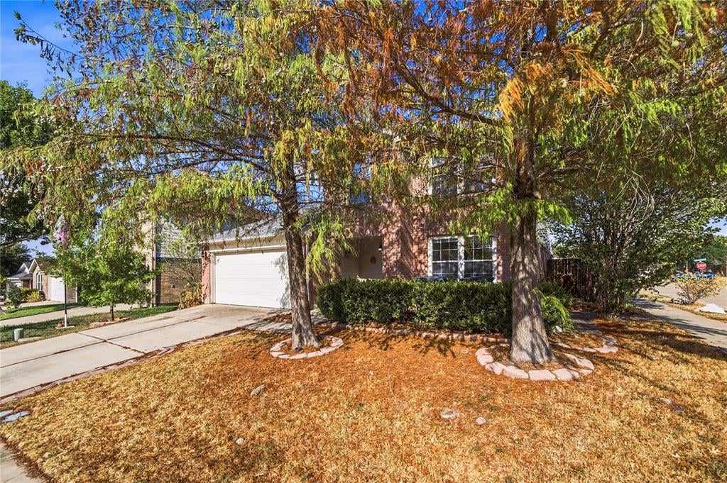 5666 Hunters Bend Lane