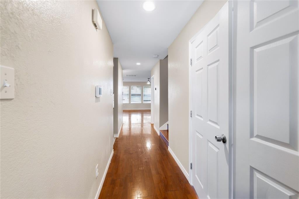 5666 Hunters Bend Lane