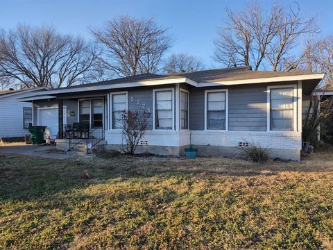 Photo of 5225 Stephanie Drive, Haltom City, TX 76117 (MLS # 21172816)