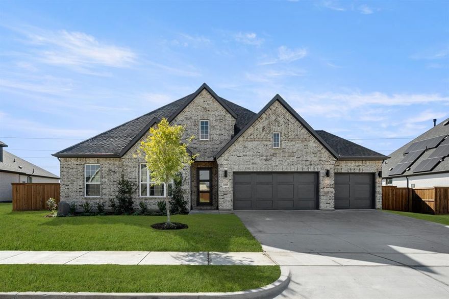 MLS# 20963676 - Built by Drees Custom Homes - Ready Now! ~ Our brand new Drees Custom Brynlee II in Rockwood is now available!? Featuring vaulted ceilings, a greenbelt lot and massive 3 car garage!? Also including a media room, wine bar, wood floors and chef's kitchen!