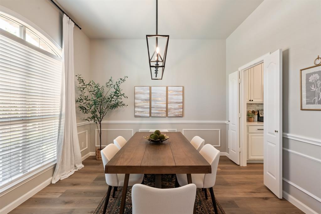 7639 Bridge Water Circle