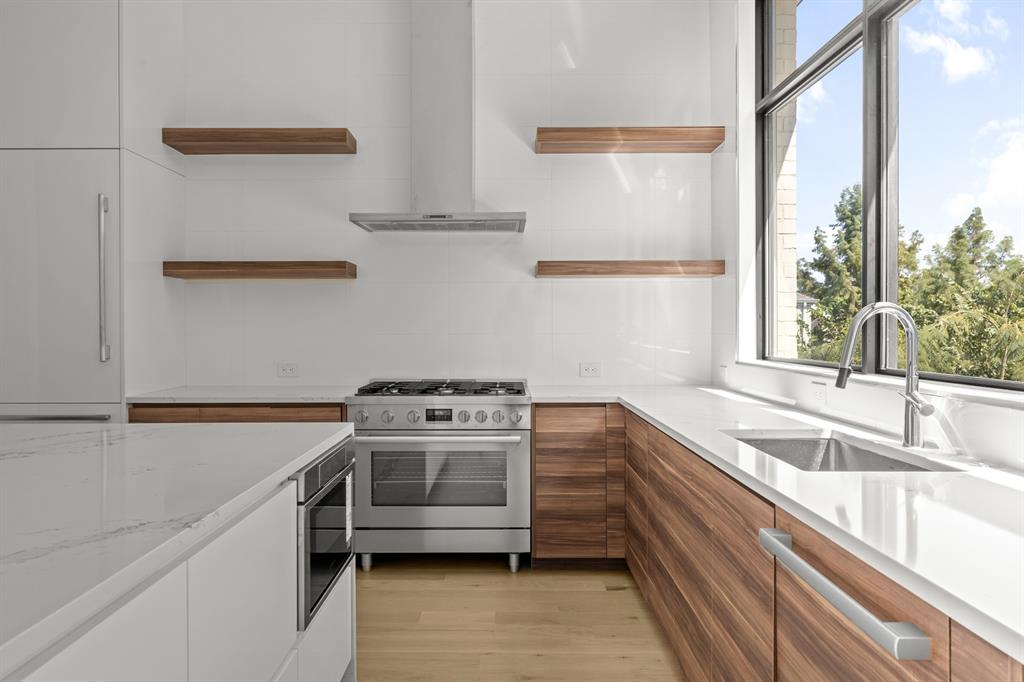 Kessler West Townhomes - Residential