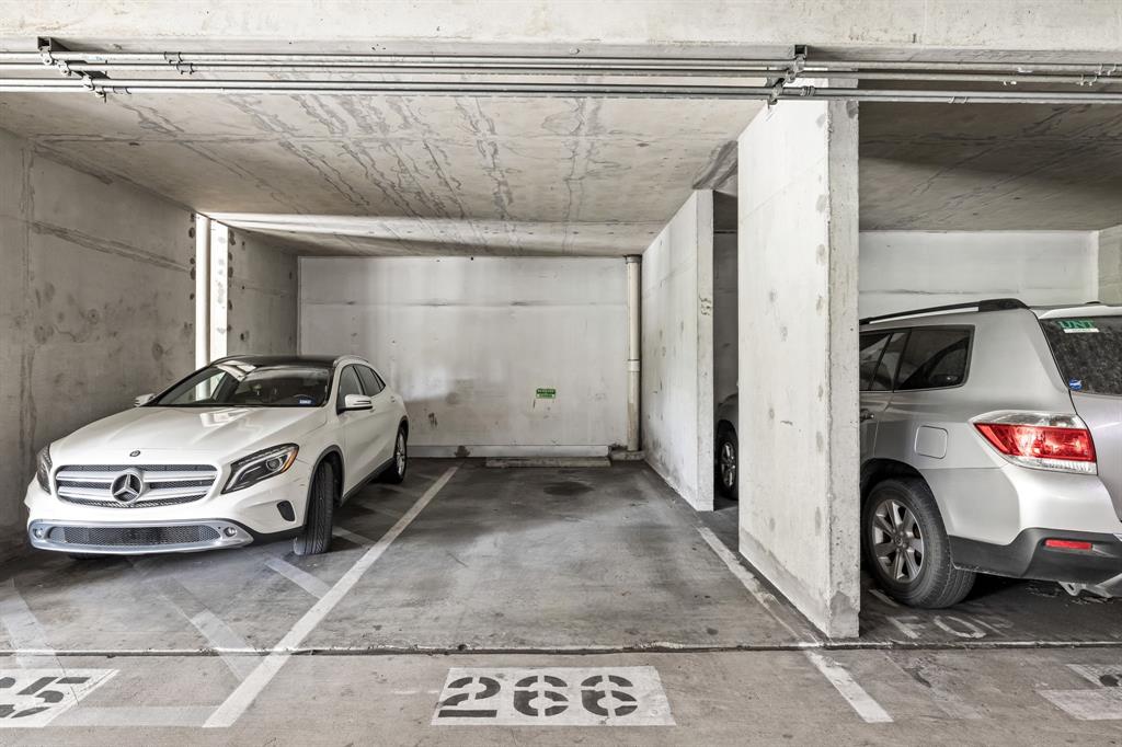 Renaissance On Turtle Creek Condo - Residential Lease