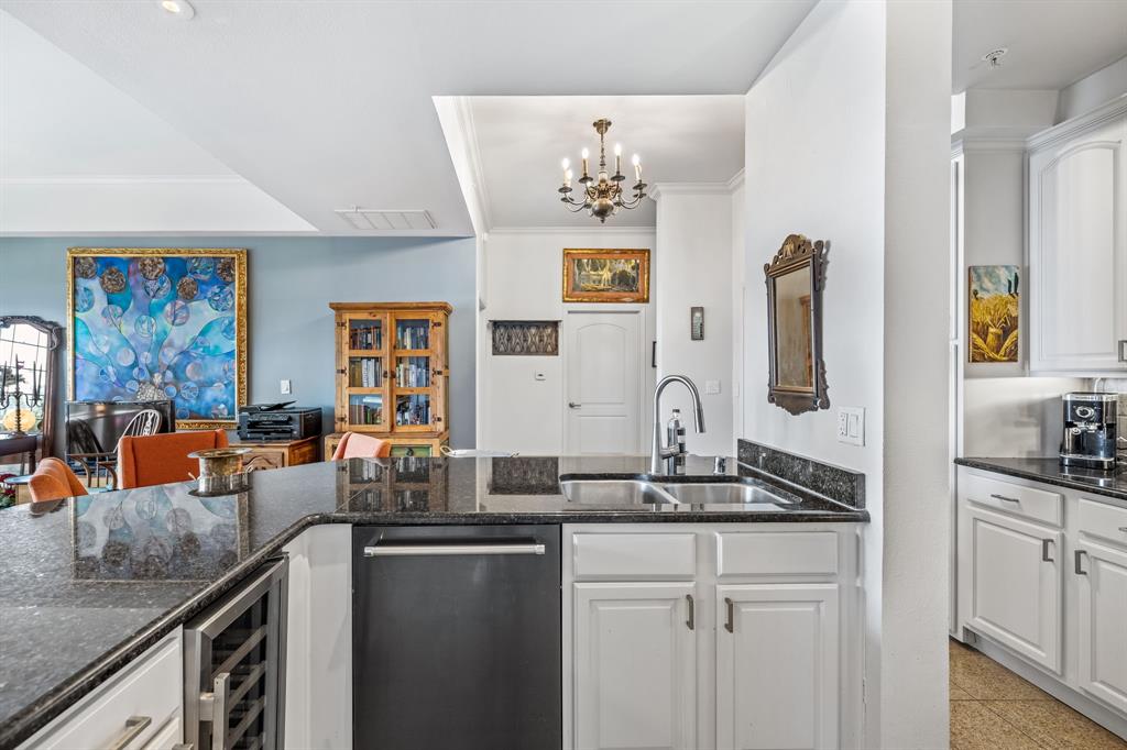 Renaissance On Turtle Creek Condo - Residential Lease