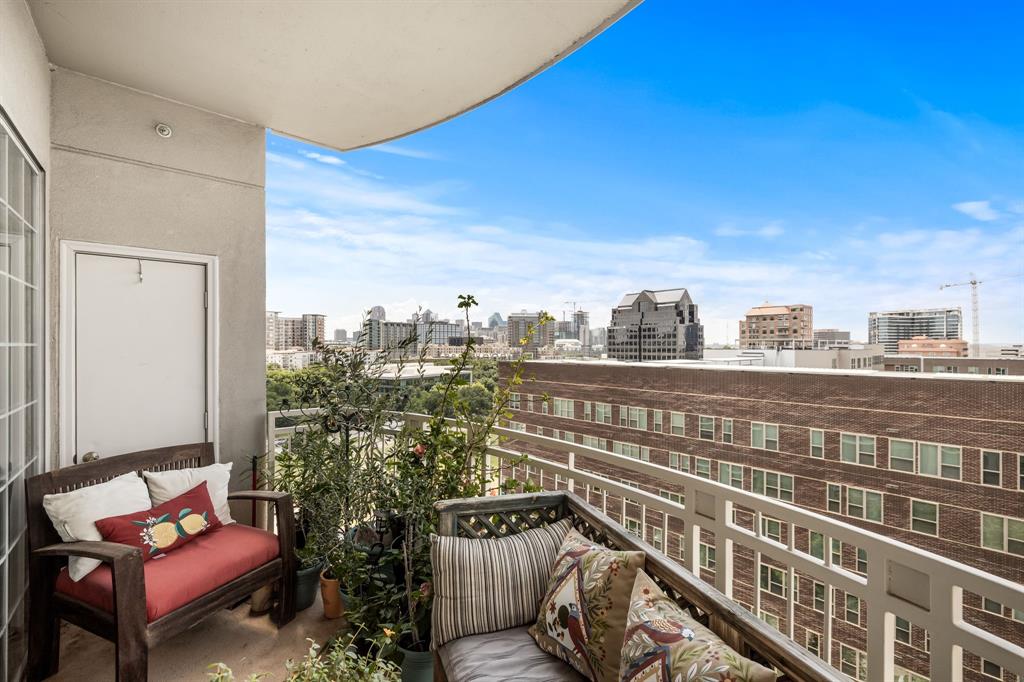 Renaissance On Turtle Creek Condo - Residential Lease