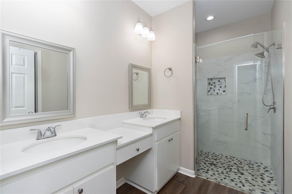 KAYWOOD - Residential