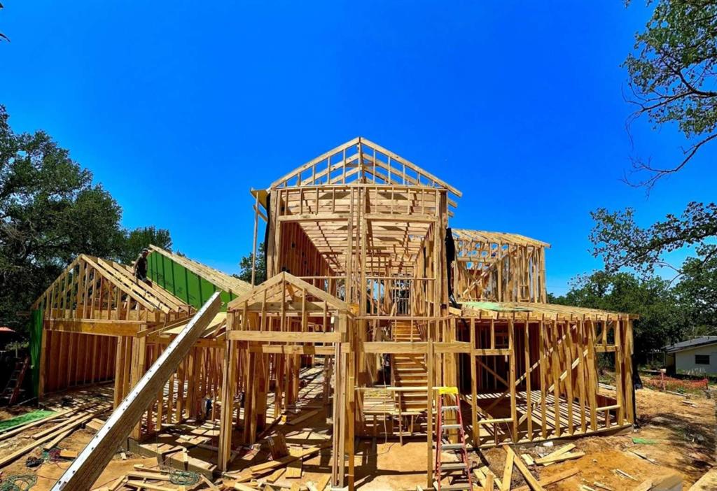 Roanoke Hills - Residential