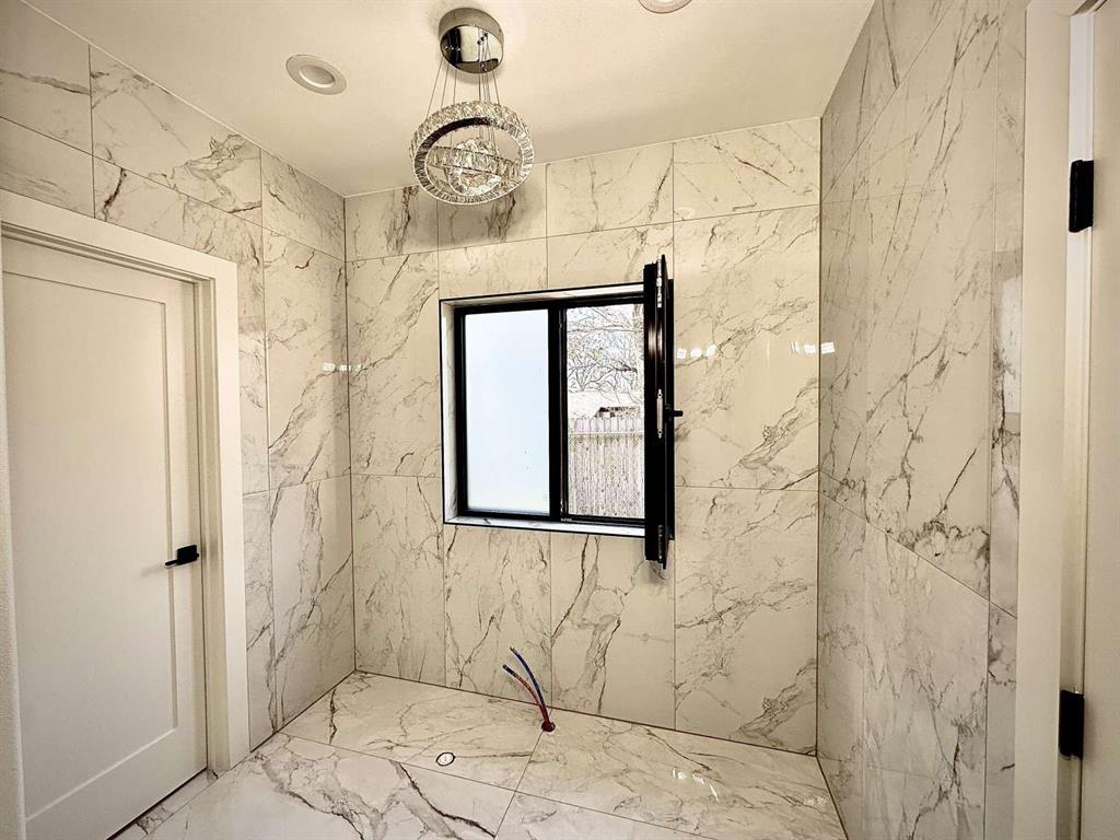 Roanoke Hills - Residential