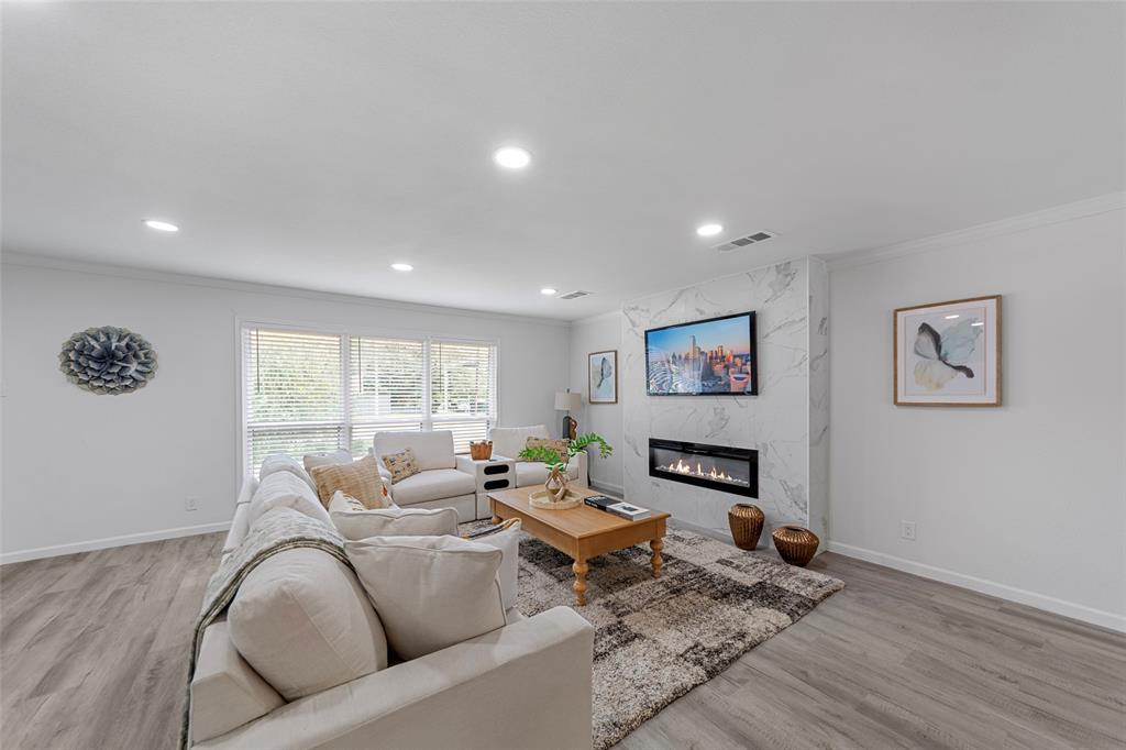 7107 E Mockingbird Lane