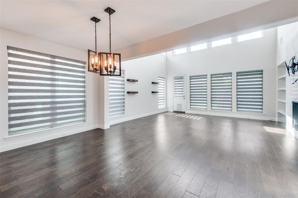 Photo of 142 Darbonne Lane, Irving, TX 75039 (MLS # 21347551)