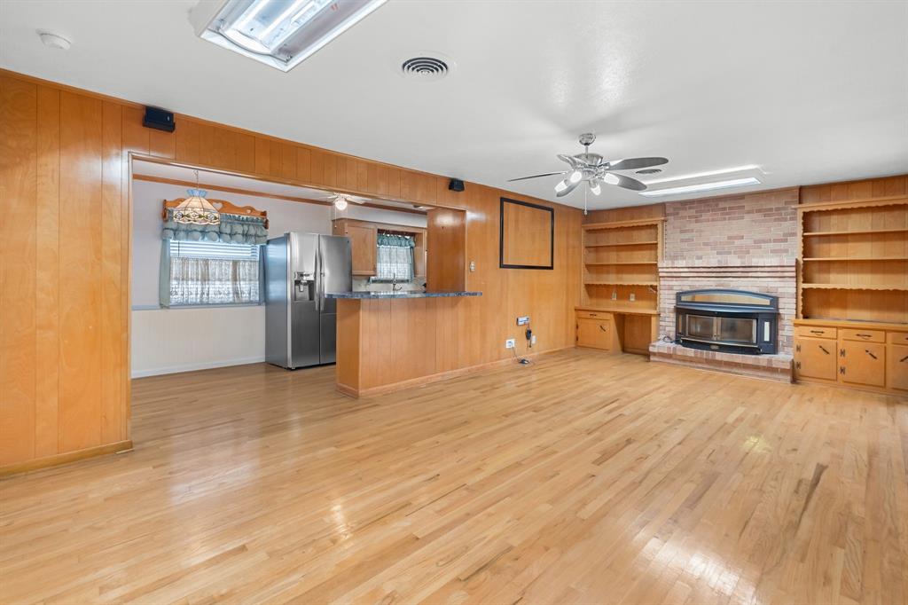 1501 Bardfield Avenue