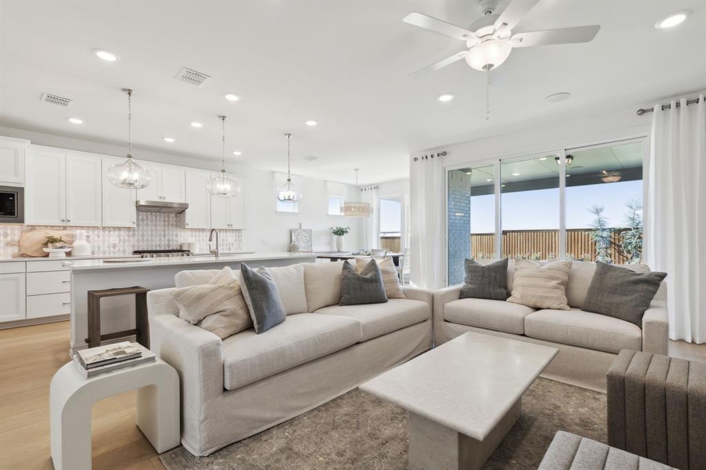 Del Webb Trinity Falls - Residential