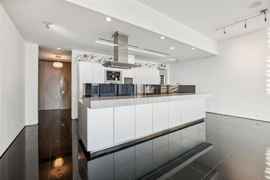 ONE ARTS PLAZA CONDOMINIUM - Residential